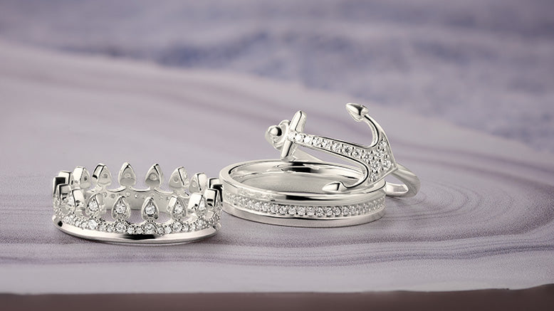 The anchor: A jewel as a symbol of love