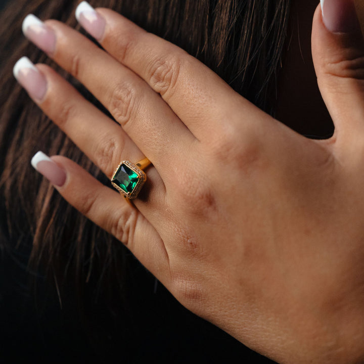 THOMAS SABO yellow gold ring with green stone