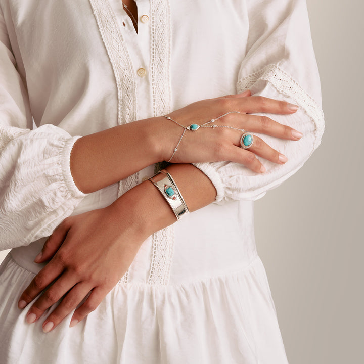 Model wearing THOMAS SABO sterling silver jewellery with turquoise stones