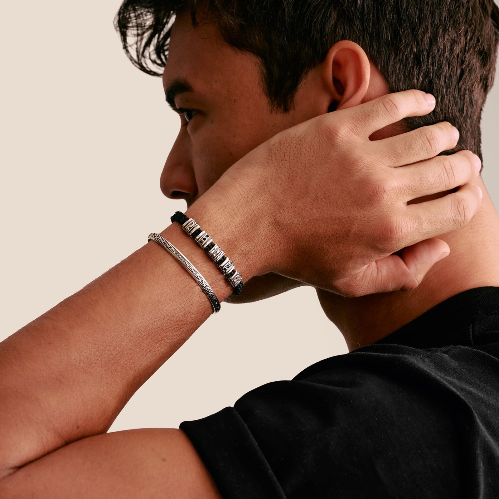 Bangle with Engraving Wild Horses