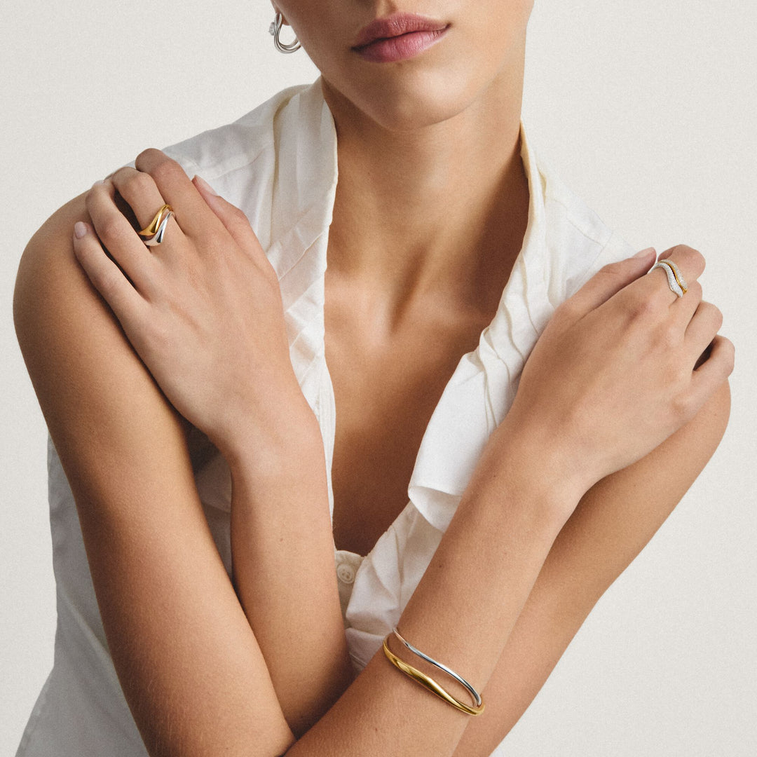 Bangle with wave design | THOMAS SABO Australia