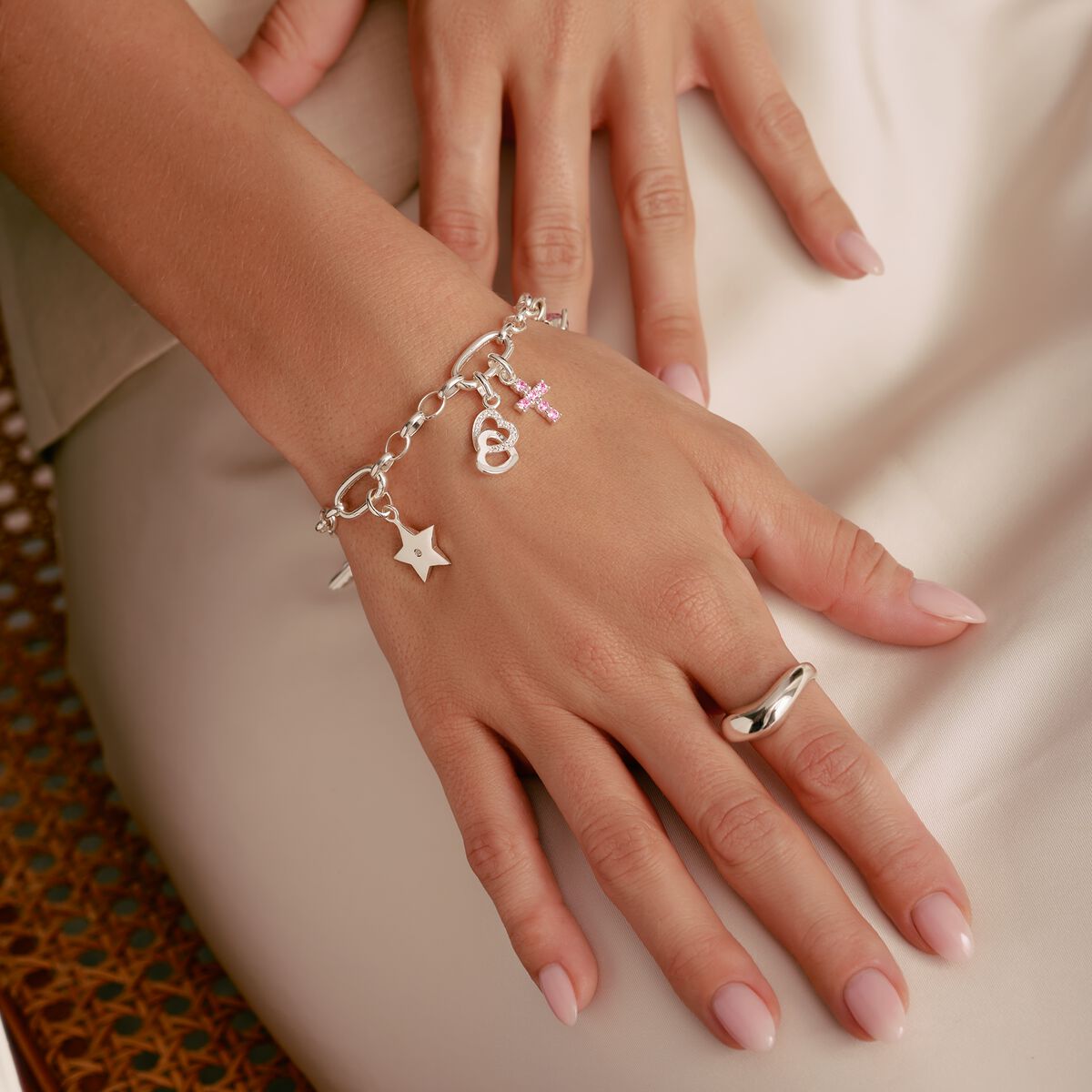 Connect Charm intertwined hearts Silver