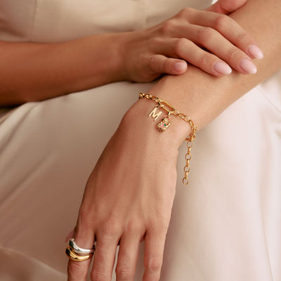 Connect Charm letter U Gold