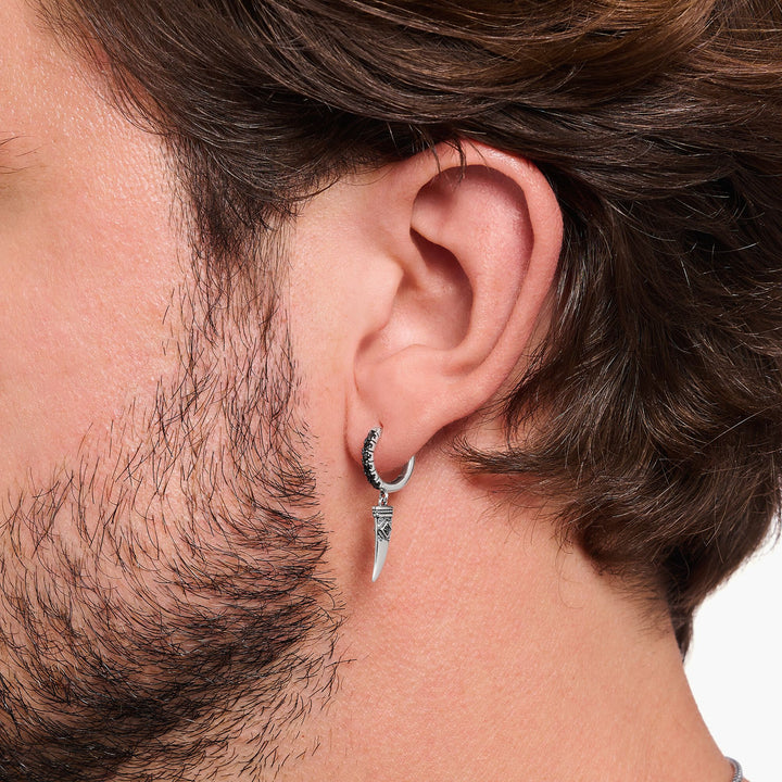 Single hoop earring with wolf&