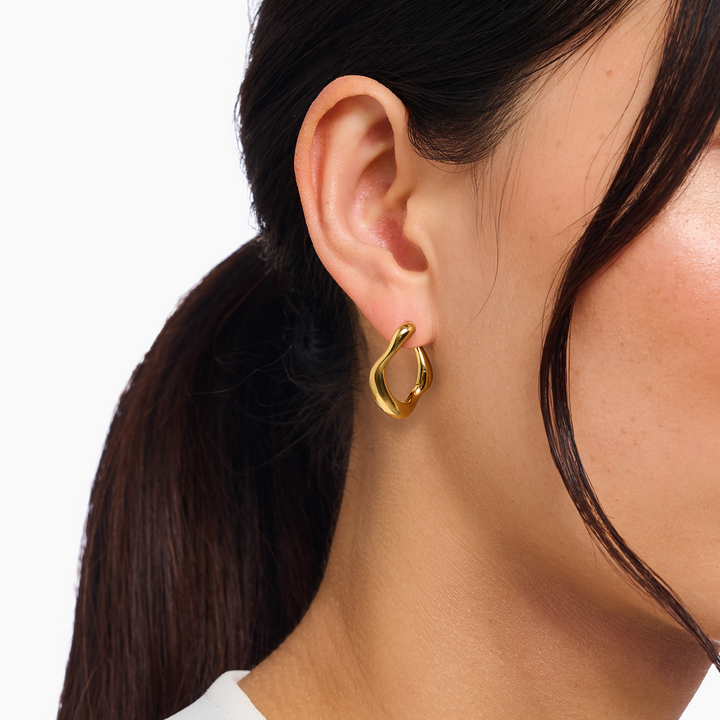 Small Wavy Hoop Earrings in Gold