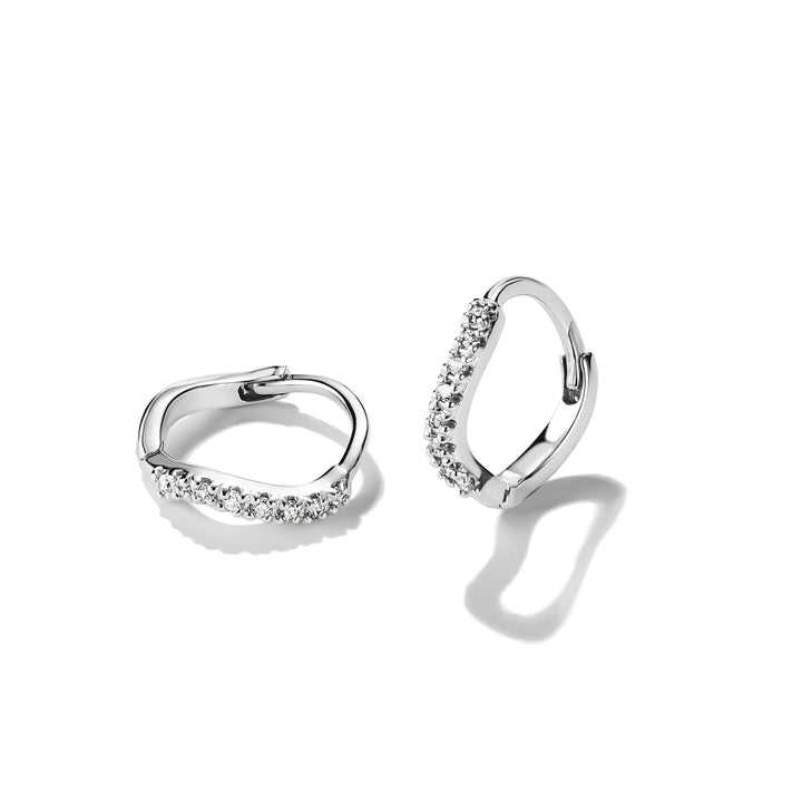 Hoop earrings with zirconia