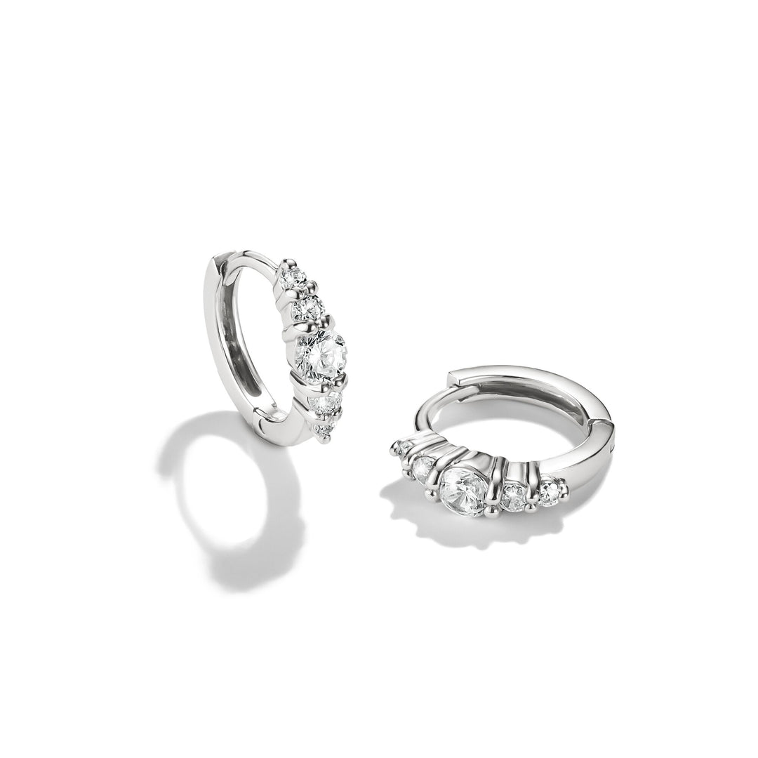 Hoop earrings with zirconia