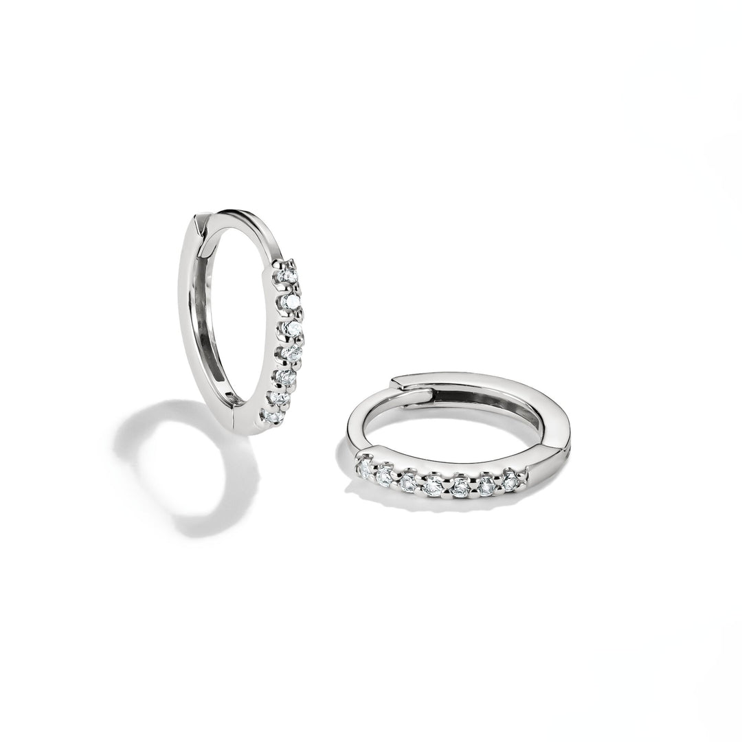 Hoop earrings with zirconia