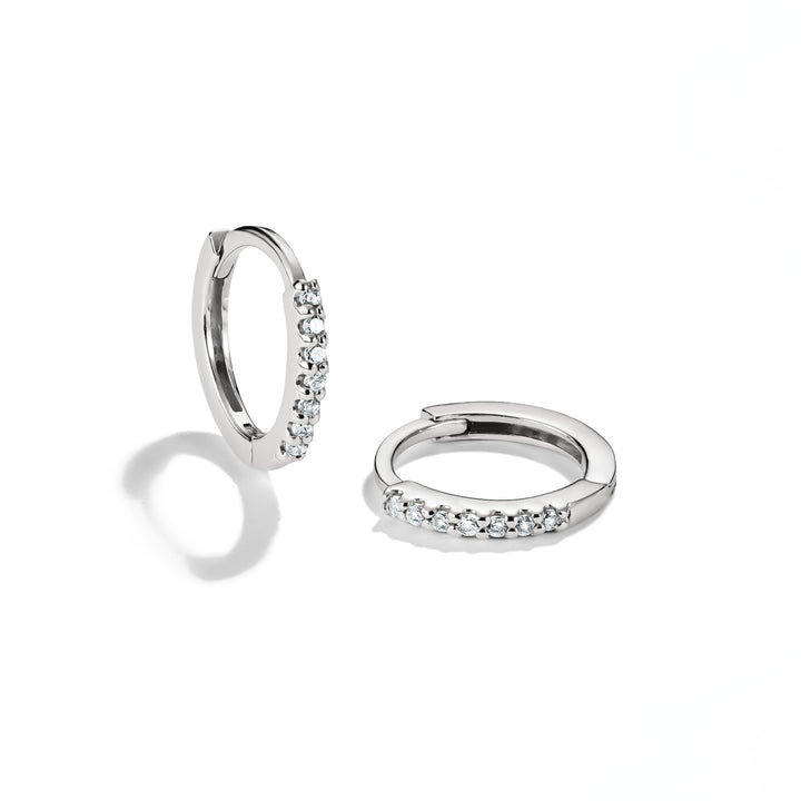 Hoop earrings with zirconia