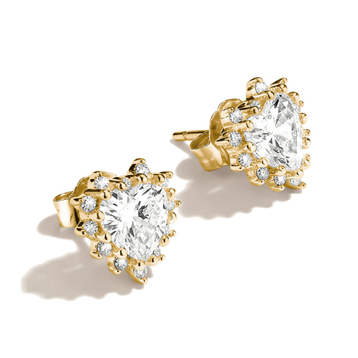 Ear studs with heart cut zirconia
