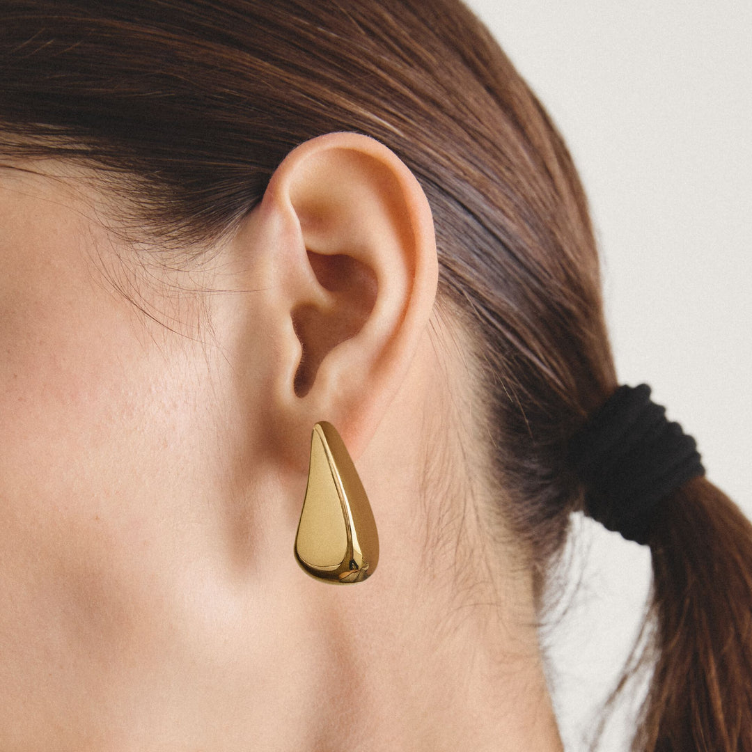 Earrings in teardrop shape | THOMAS SABO Australia