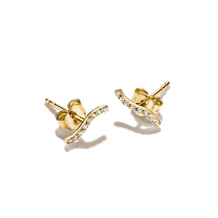 Stud earrings with zirconia