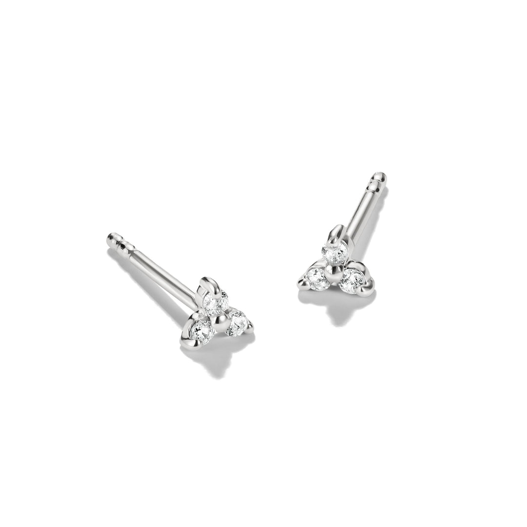 Stud earrings with zirconia