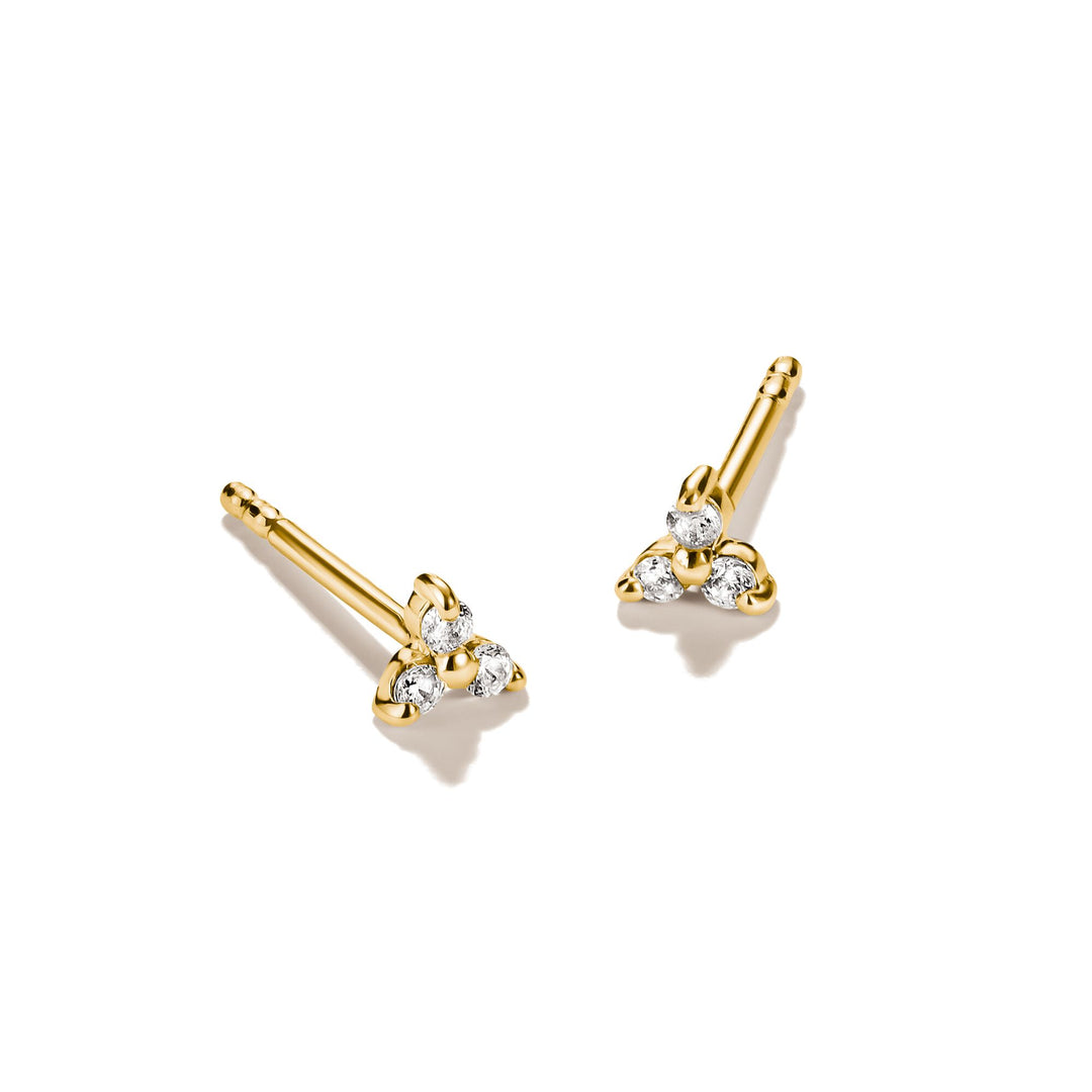 Stud earrings with zirconia
