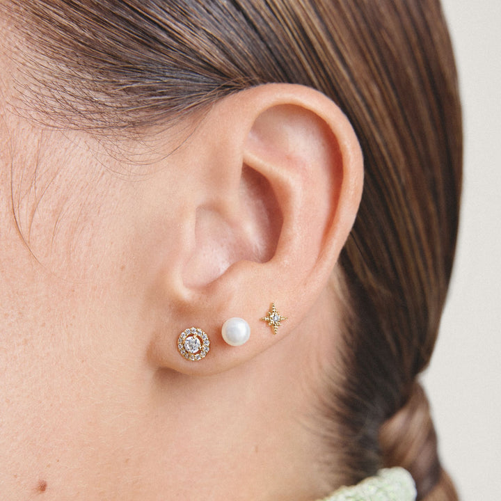 Stud earrings with brilliant-cut zirconia