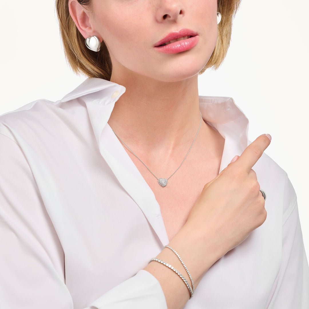 Necklace with heart pendant and white zirconia