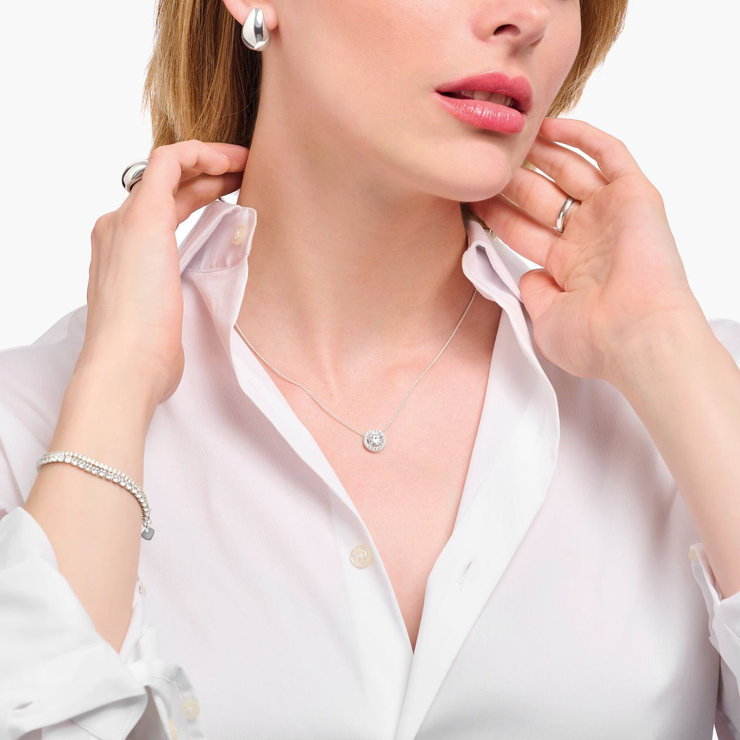 Necklace with halo pedant with white zirconia