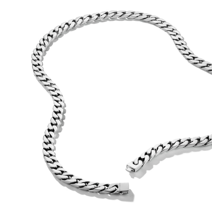 Detailed Skull Chain Necklace