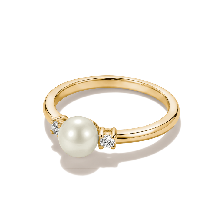 Ring pearl with zirconia