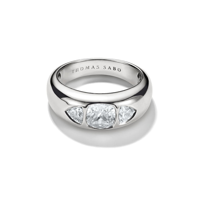 Ring with with faceted White Zirconia Stones Silver