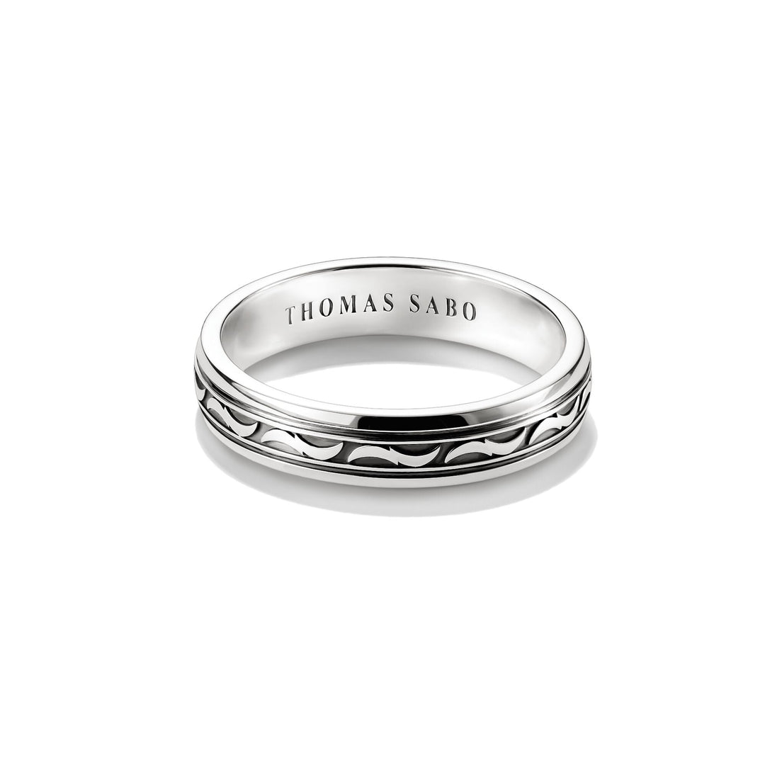 Band Ring with Engraved Pattern
