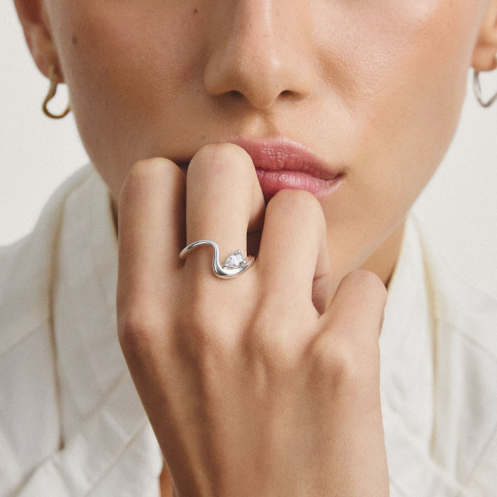 Ring with zirconia in teardrop shape | THOMAS SABO Australia