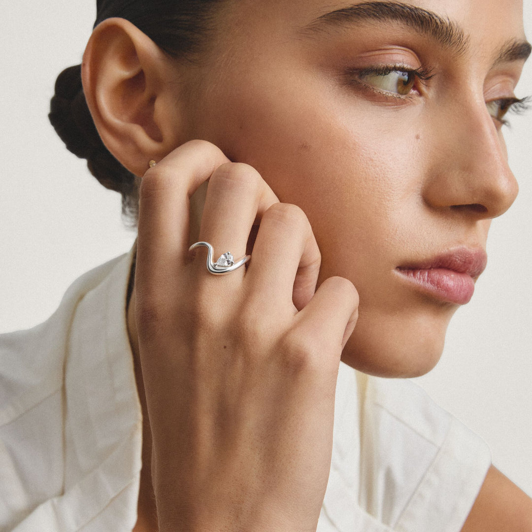 Ring with zirconia in teardrop shape | THOMAS SABO Australia
