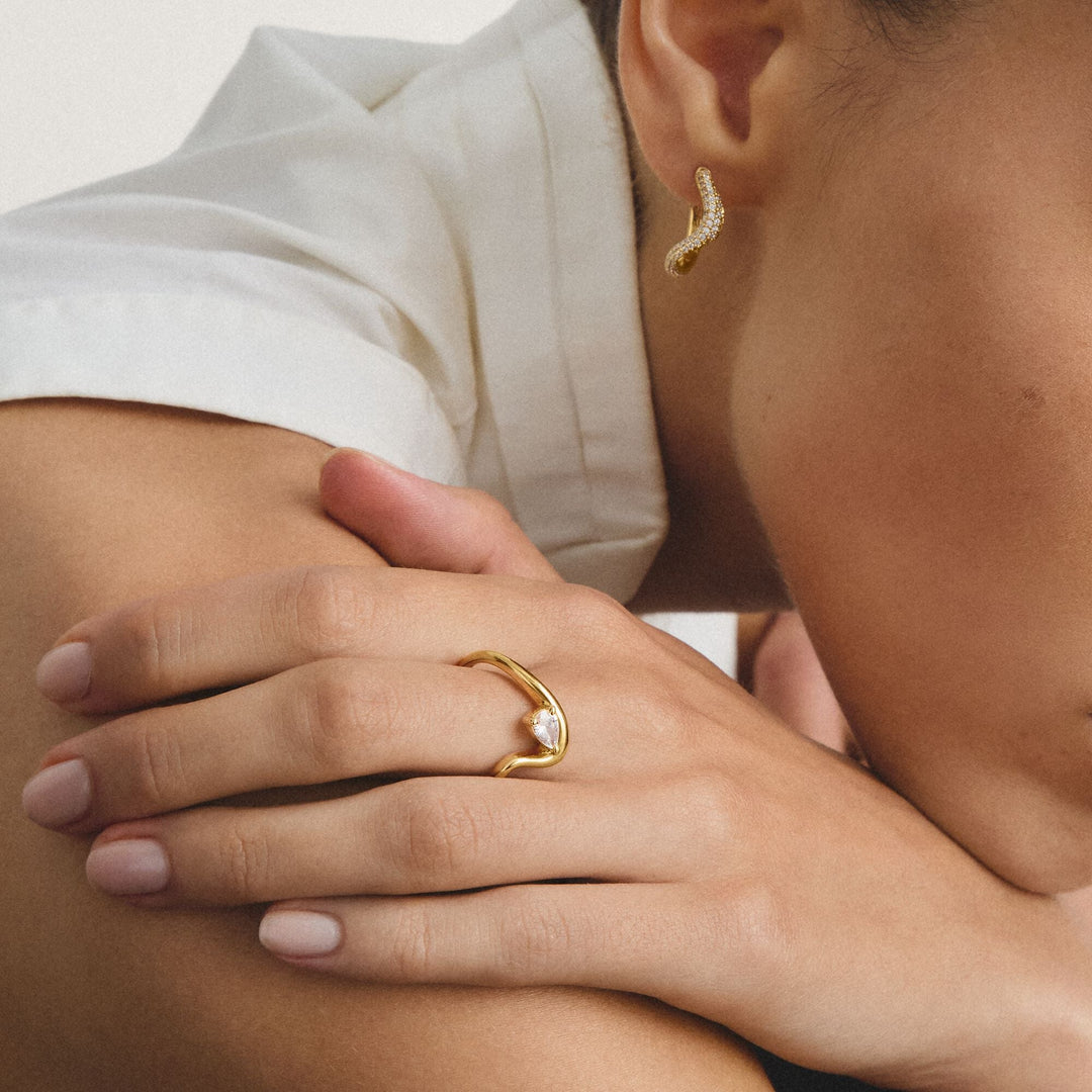Ring with zirconia in teardrop shape | THOMAS SABO Australia