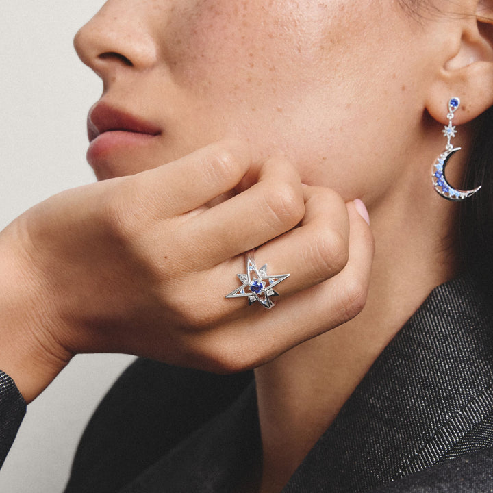 Ring star with blue stones