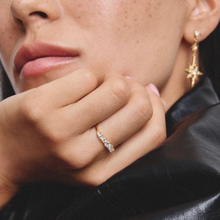 Ring with zirconia
